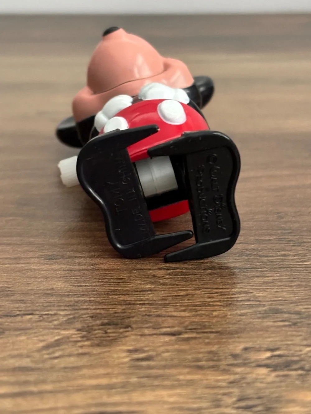 VINTAGE Mickey Mouse TOMY Walt Disney Productions Wind Up Walking Toy 1970's